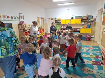 bc558cad-3864-4437-9eaa-0026a7f0d4ae