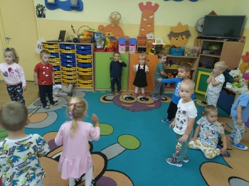 8de1b4af-b59f-4fa0-bcc7-89798a9cf436