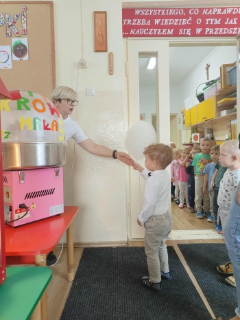 bd5d5ed2-43e6-4302-83ee-7688144b2ace