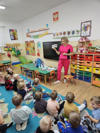 289ebfaf-1722-42e4-8a76-1e755cf5c744