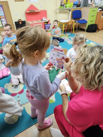 ca32900c-69c5-4305-a2b0-af2de3df0899