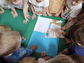 a7421b6c-6bdb-4f06-9439-0686d94861fb