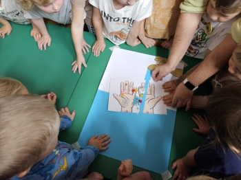 e48576aa-ef2b-4d90-bb39-c5b672aa38de