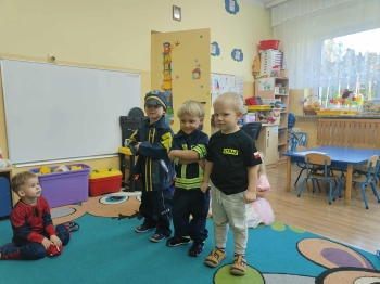 2b7bfa59-2c6f-409b-979c-b257f6e31f79