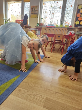 6cea254a-2786-4f7d-a0e5-8d4f232923e0