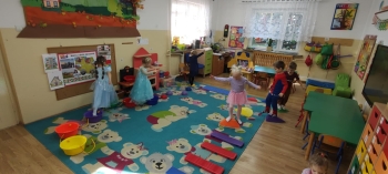 e65fc077-00fa-4c3b-9b4e-d84ed81bf2d8