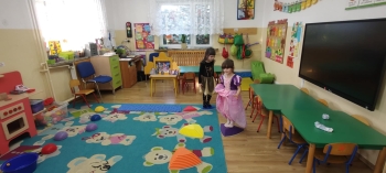 ef318502-6463-4afb-81c5-a4263c855a26