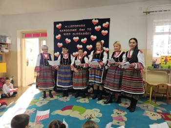 1c70387f-35d9-4f5b-99a2-8311331b65a6