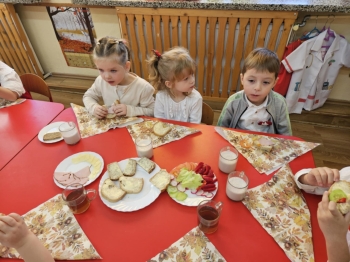 2a423764-fbec-4f4e-81e6-7278eed61b1d