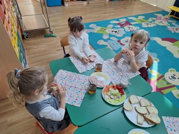 51e05e61-4d8f-4790-9510-3397b7a5adb4