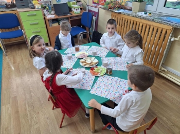 5874d230-dc07-461b-b952-a10361fbd044