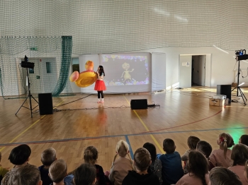 ae687b1d-d739-43be-b6a5-08ffc0e9376f