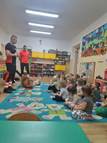 0ced572a-f1d6-4375-b9c2-938bd5a55e6b