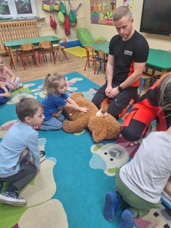 2d6ae7ab-e4db-422e-a371-340044c7f237