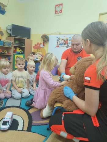 2398af78-e649-43c6-9a79-80a448755c3e