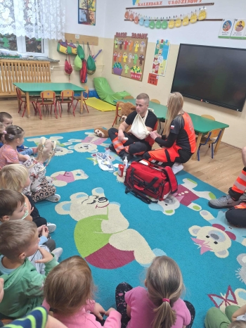 3555695a-9e80-418a-a2da-60e2a2d8ae7f