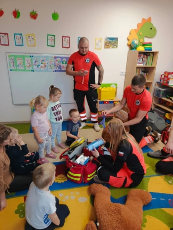 40803146-9308-42d2-b73f-bea5e994690d