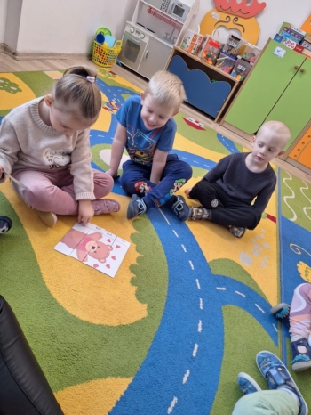 ee48bfcb-3f71-4d23-97aa-1d7e0ddc2ca6