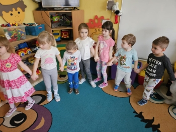 aea44069-fe19-402d-b1fb-b124764d5984