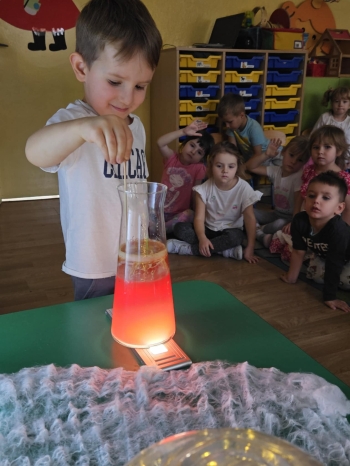 d68c40f4-32e9-4b03-881d-5aef2d90c097