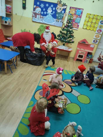 d6903702-8acc-43ed-b775-7c78fa7b7719