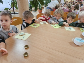 279868e3-1d7d-4742-99a7-b11c89d863d9