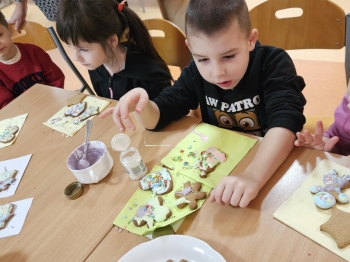 ce6d41dd-321d-40c6-bf19-2f29920a53b0