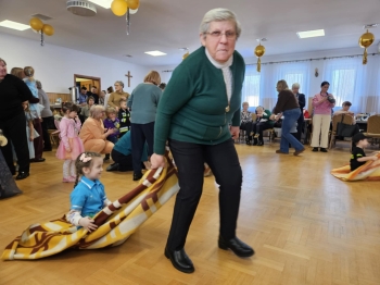 45b04892-b342-4c21-a0bd-785e8eb562b3