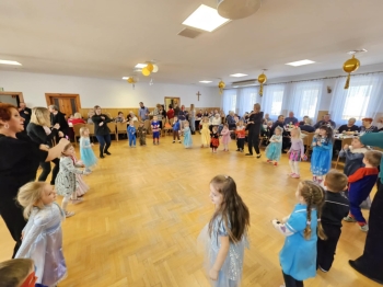 467cbf08-696d-4f19-8ae3-ecf415968d0a