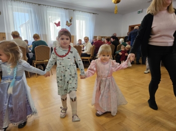 410005a4-bc81-4481-b6f3-709a3cc4af4f