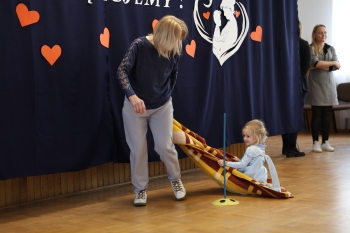 1c00d65c-30c5-4785-ac15-3d43f4fdf031