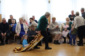 6f8668b6-96ce-41ba-93f3-95b27b38d20c