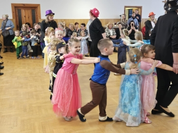 8b2eec5e-74f1-44be-a9bb-7b50c8534509