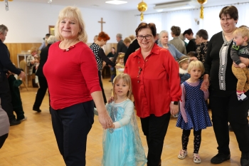 97ef9945-f262-413d-bfdf-5d179e6af3d7