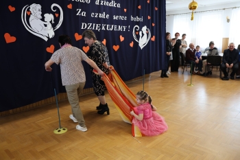 e8b36366-5a4c-44de-8186-74e35f614dcf