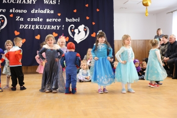 ee79b04e-1fec-4064-b66e-929c5b2b3a6c