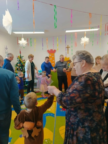 2193c949-fa16-483e-8ee7-45e27baa6588