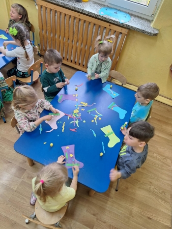 fef2262c-f25e-4aef-91c1-1568355c72de