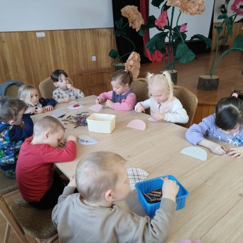 f57cab8f-4ba8-41cc-b58b-9c60890fd342