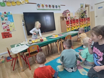 f0b9d806-a737-47b0-b704-763863ec57ae