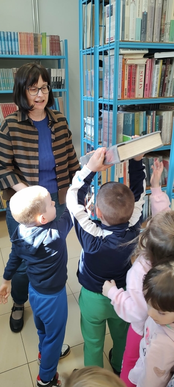 9c9ccf3b-39ec-4ef5-ad6c-78eedc8aad52