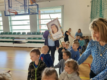 d13894e5-5e22-4e4d-96db-98e9a5ec6ec9