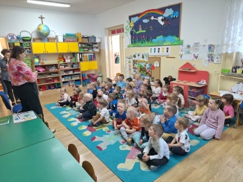 5ec6c8af-68ce-408c-bf55-e46a72fe3d92